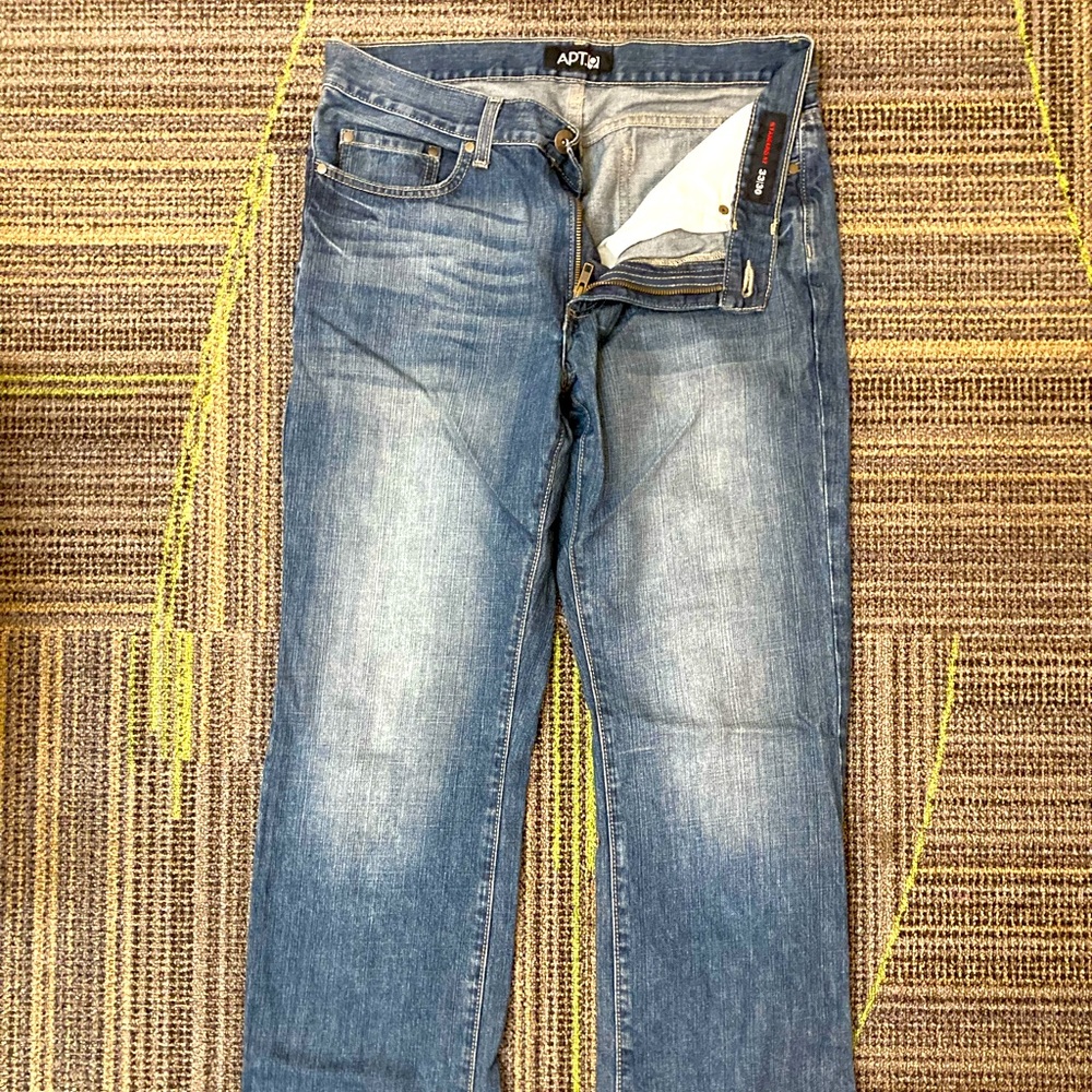 Men’s Apt 9 Standard Fit 33x30 Jeans